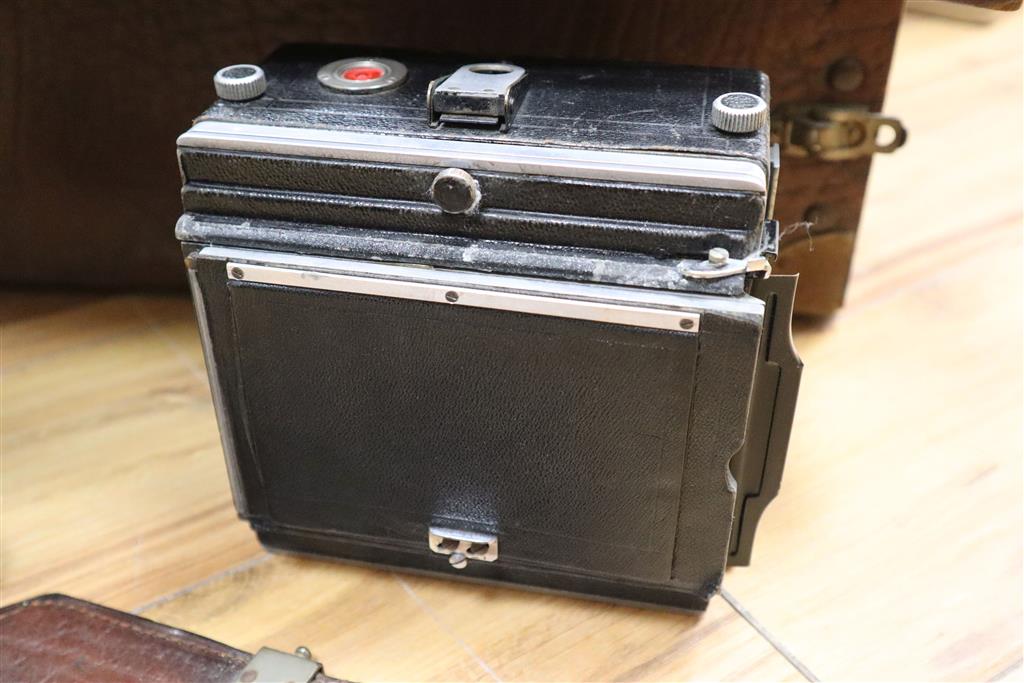 A Hinhof quatre plate camera, case and accessories
